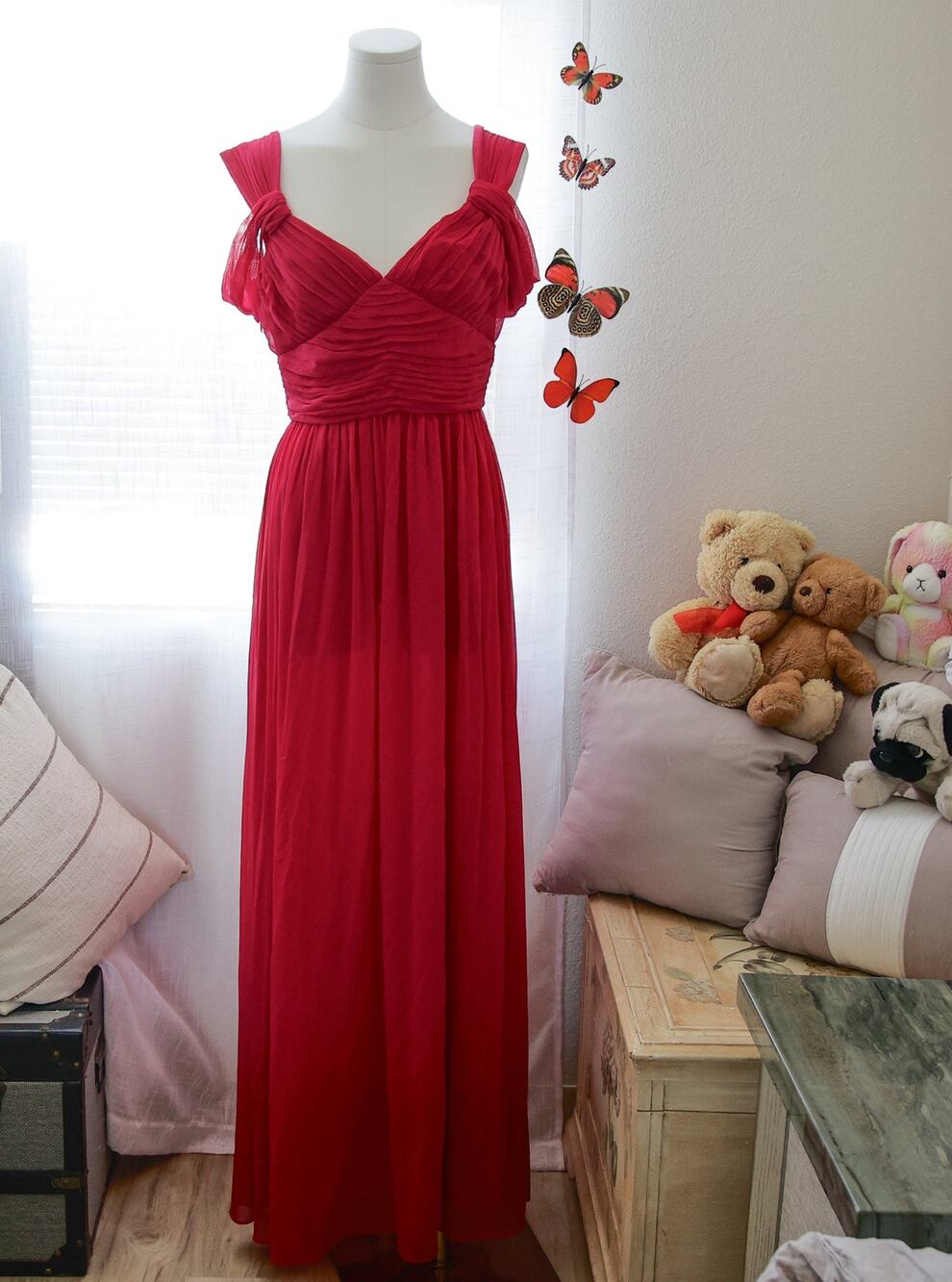 Max and Cleo Off-shoulder glam Maxi dress size 4 NWT